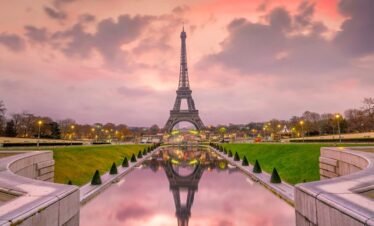 Paris 2 A2Z Travel & Tourism