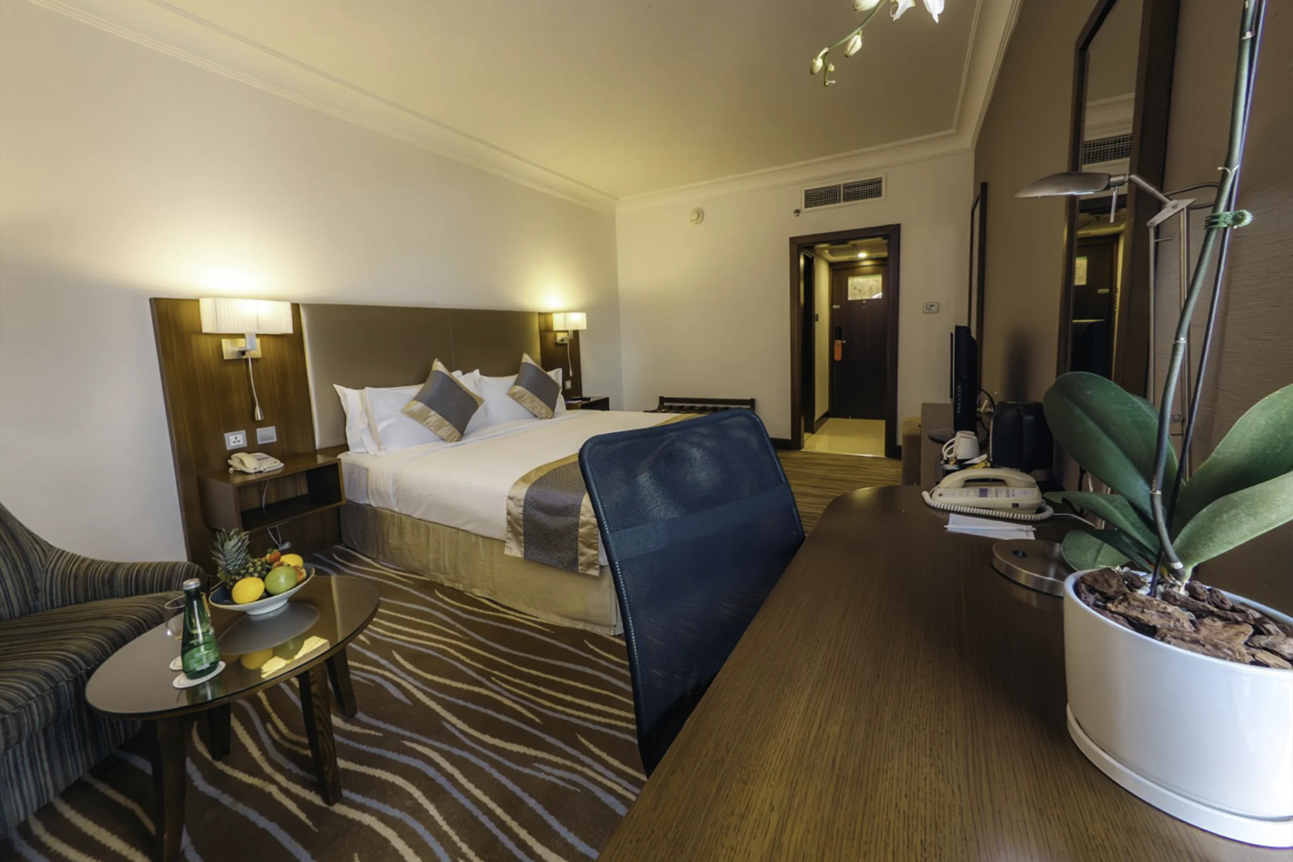 Copthorne Downtown Abu Dhabi 11 scaled